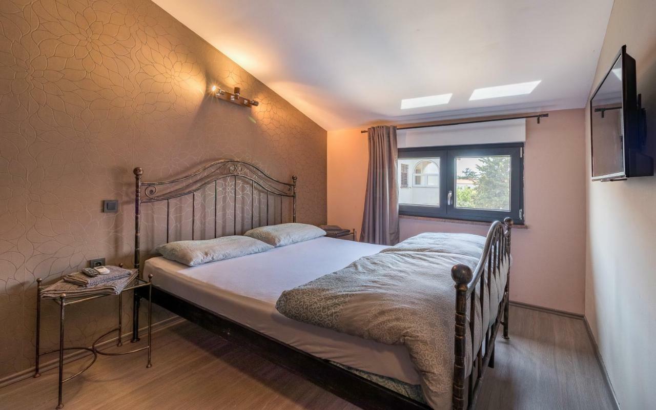Apartmani Kazun - App 4 - Ferienhaus Fazana Exterior photo
